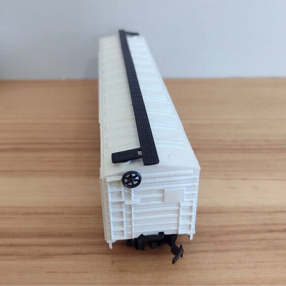 Vintage AHM HO Scale Duro It Right Box Reefer Train Car W/ Box - Picture 2 of 8